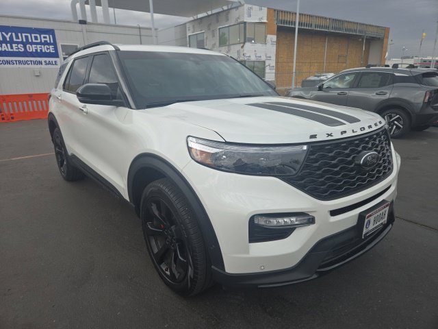 Used 2024 Ford Explorer ST w/ Equipment Group 401A AWD/4WD image 3
