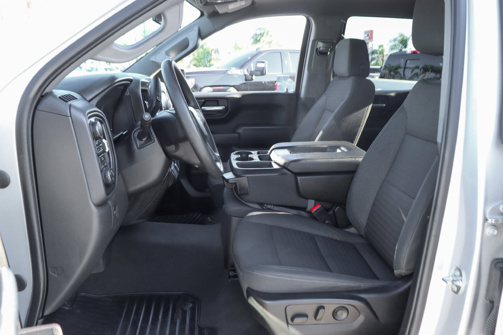 Used 2022 Chevrolet Silverado 1500 Custom w/ LPO, Dark Essentials Package AWD/4WD image 16