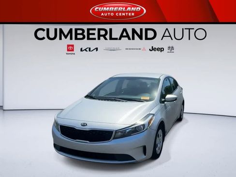 Used 2017 Kia Forte LX FWD image 3
