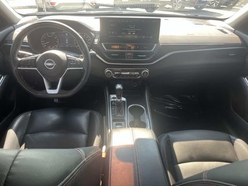 Used 2023 Nissan Altima 2.0 SR FWD image 15
