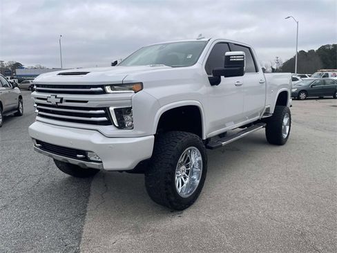 Used 2022 Chevrolet Silverado 2500 LTZ w/ LTZ Plus Package image 9