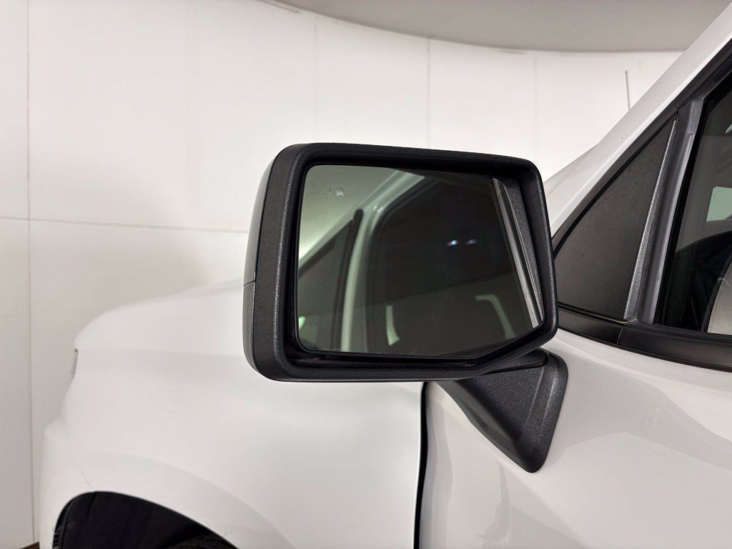 Certified 2022 Chevrolet Silverado 1500 RST AWD/4WD image 15