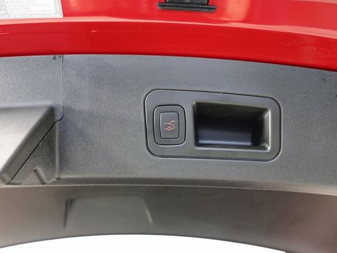 Used 2020 Tesla Model S Long Range Plus image 32