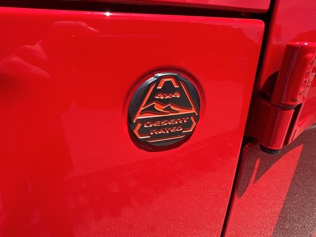 Used 2024 Jeep Gladiator Mojave AWD/4WD image 15