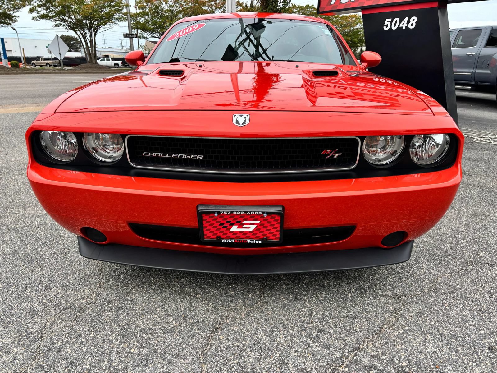 Used 2009 Dodge Challenger R/T RWD image 8