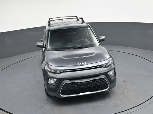 Used 2022 Kia Soul LX image 17