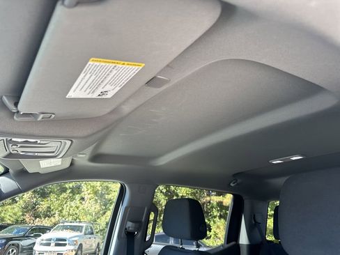 Used 2022 Chevrolet Silverado 1500 LT image 31