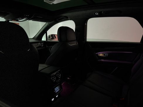 Used 2019 Bentley Bentayga AWD/4WD image 75