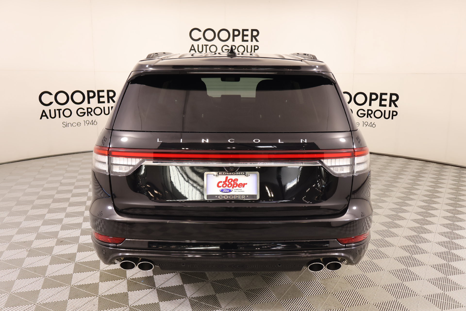 Used 2023 Lincoln Aviator Reserve w/ Equipment Group 201A RWD image 23