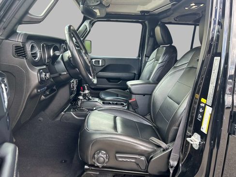 Used 2023 Jeep Wrangler Unlimited Sahara w/ Cold Weather Group AWD/4WD image 14