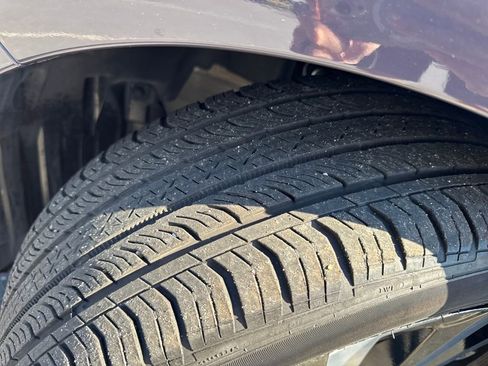 Used 2024 Honda Civic EX-L image 27