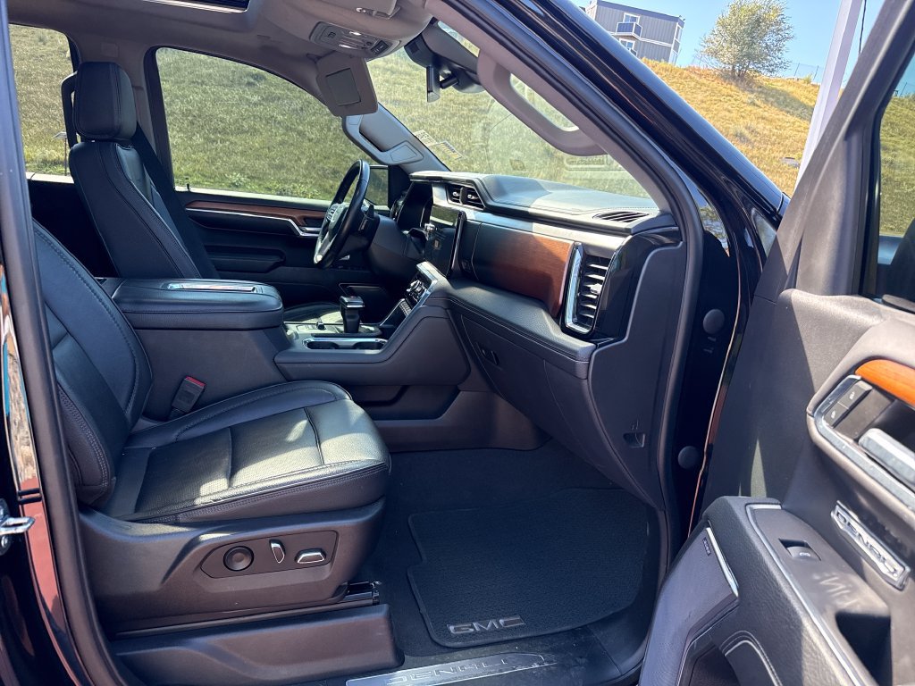 Used 2022 GMC Sierra 1500 Denali AWD/4WD image 28