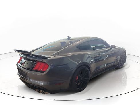 Used 2021 Ford Mustang Shelby GT500 w/ Technology Package RWD image 3