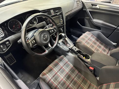 Used 2020 Volkswagen GTI S FWD image 18