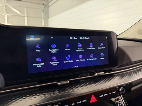Used 2024 Kia Carnival SX Prestige FWD image 23