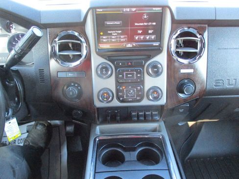 Used 2016 Ford F250 Lariat w/ Lariat Ultimate Package image 26