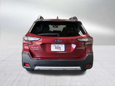 Certified 2025 Subaru Outback Limited AWD/4WD image 6