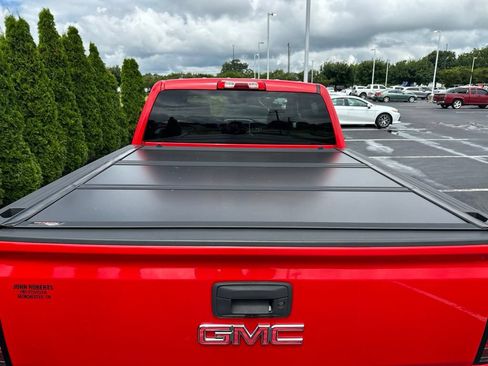 Used 2017 GMC Sierra 1500 SLT w/ SLT Premium Package AWD/4WD image 38