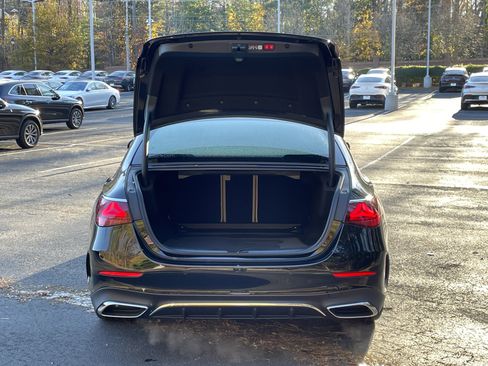 New 2026 Mercedes-Benz E 350 4MATIC Sedan image 8