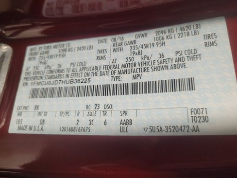 Used 2017 Ford Escape Titanium w/ Equipment Group 301A FWD image 33