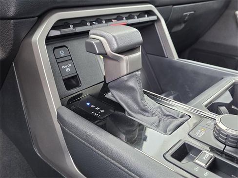 Used 2023 Toyota Tundra Limited image 21