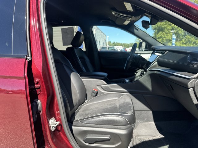 Used 2024 Jeep Grand Cherokee Altitude AWD/4WD image 33