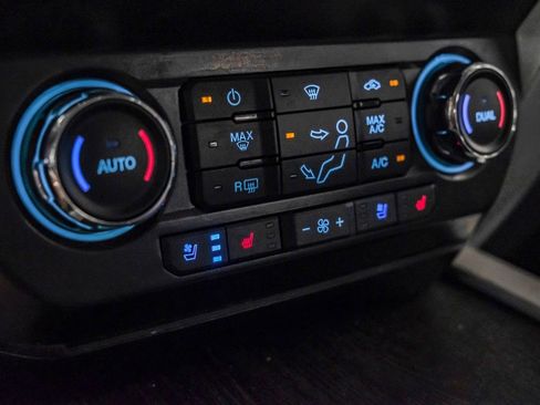 Used 2020 Ford F250 Lariat w/ Lariat Ultimate Package image 18