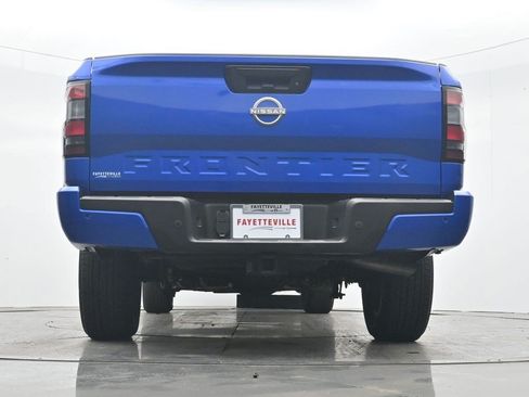 Used 2025 Nissan Frontier SV w/ SV Convenience Package RWD image 31