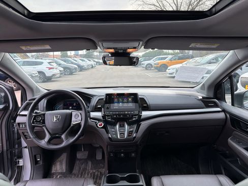 Used 2023 Honda Odyssey Touring image 7