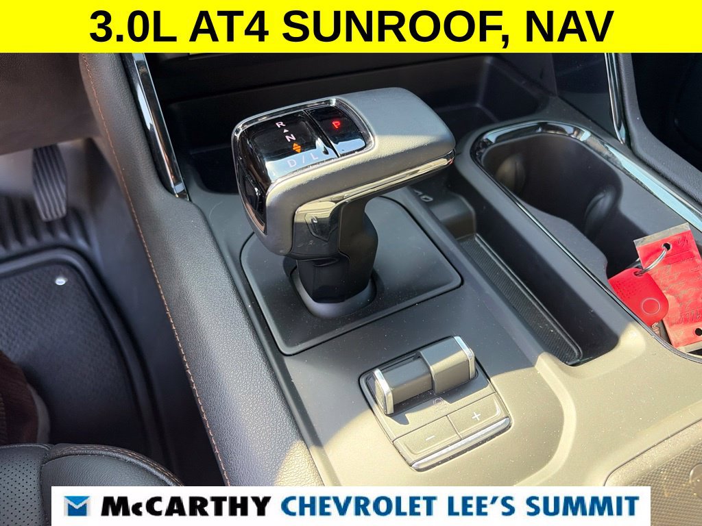 Used 2026 GMC Sierra 1500 AT4 w/ AT4 Premium Package AWD/4WD image 10