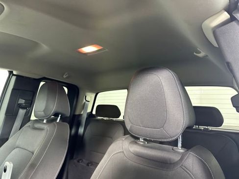 Used 2018 Chevrolet Colorado LT w/ LT Convenience Package image 20