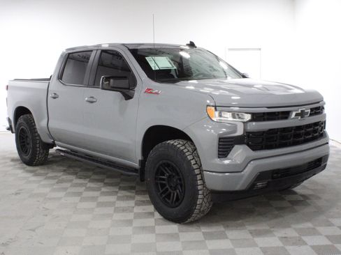 Used 2024 Chevrolet Silverado 1500 RST w/ Convenience Package II AWD/4WD image 1