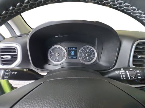Used 2021 Hyundai Venue SEL w/ Cargo Package FWD image 14