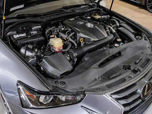 Used 2018 Lexus IS 300 300 image 47