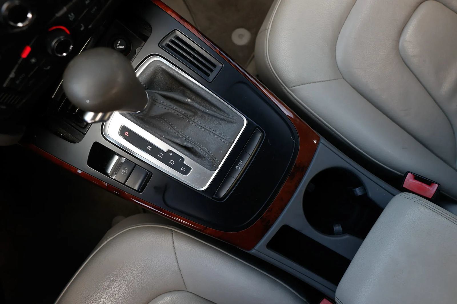 Used 2012 Audi A4 2.0T Premium FWD image 37