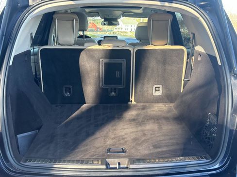 Used 2018 Mercedes-Benz GLE 350 4MATIC image 33