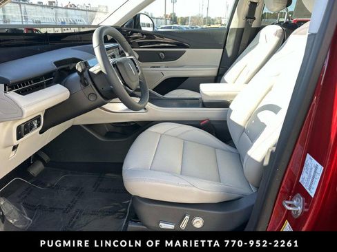 New 2026 Lincoln Nautilus Premier image 10