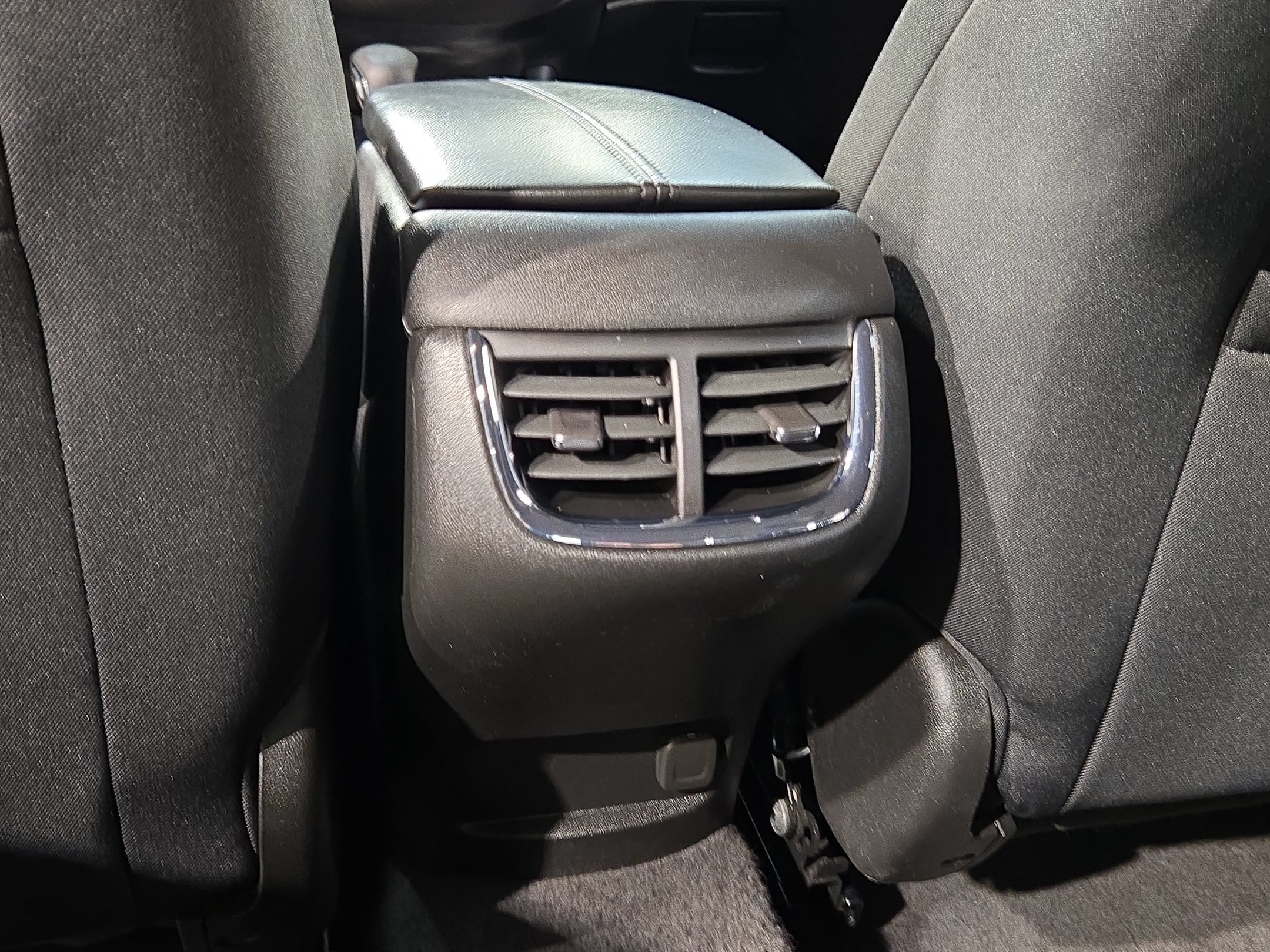 Used 2024 Chevrolet Malibu LT FWD image 36