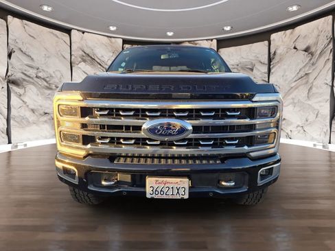 Used 2023 Ford F250 Platinum image 2