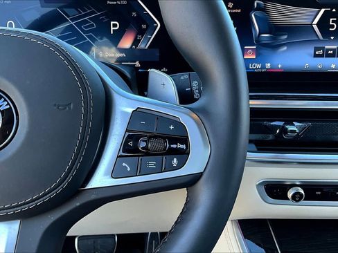 Used 2026 BMW X5 sDrive40i w/ Executive Package image 23