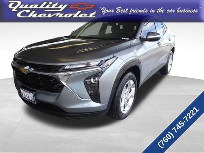 Used 2024 Chevrolet Trax LS w/ LS Convenience Package