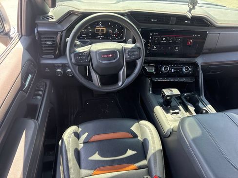 Used 2026 GMC Sierra 1500 AT4 w/ AT4 Premium Package AWD/4WD image 15