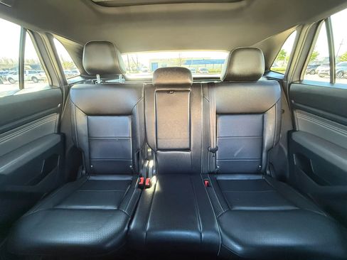 Used 2021 Volkswagen Atlas Cross Sport SE w/ Panoramic Sunroof Package image 38