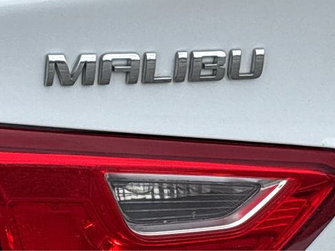 Used 2024 Chevrolet Malibu LT FWD image 23