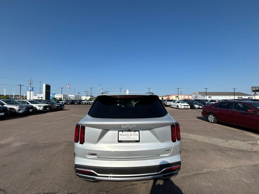 Used 2023 Kia Sorento SX Prestige AWD/4WD image 4