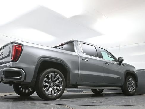 Used 2023 GMC Sierra 1500 Denali w/ Denali Reserve Package AWD/4WD image 24
