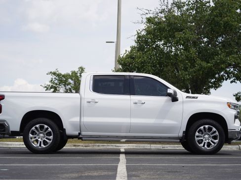 New 2026 Chevrolet Silverado 1500 LTZ w/ LTZ Premium Package AWD/4WD image 7
