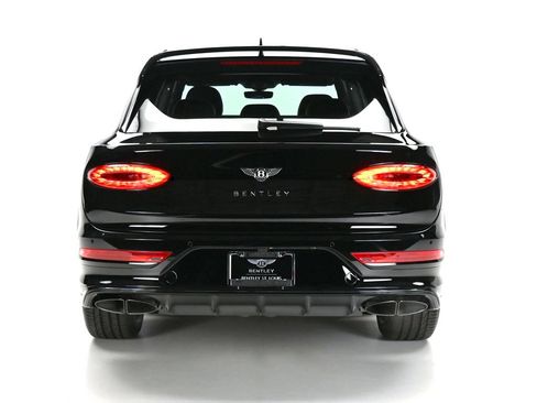 Used 2022 Bentley Bentayga AWD/4WD image 5