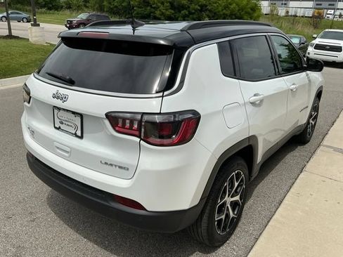 Used 2024 Jeep Compass Limited AWD/4WD image 7