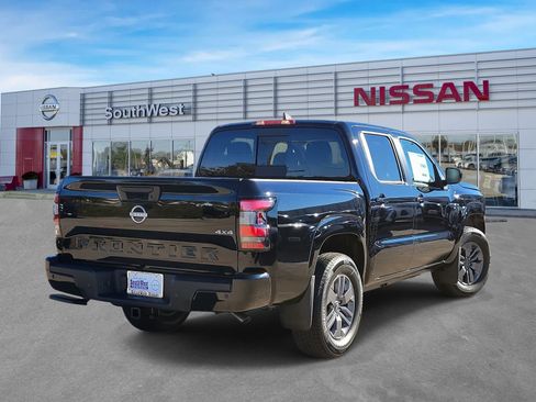 New 2026 Nissan Frontier SV w/ All-Weather Content Package image 6